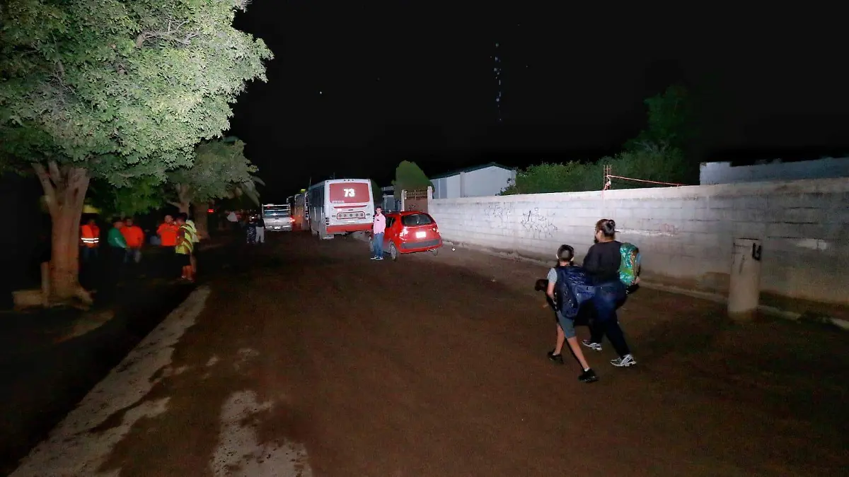 Evacuación por desbordamiento de Río Aguanaval